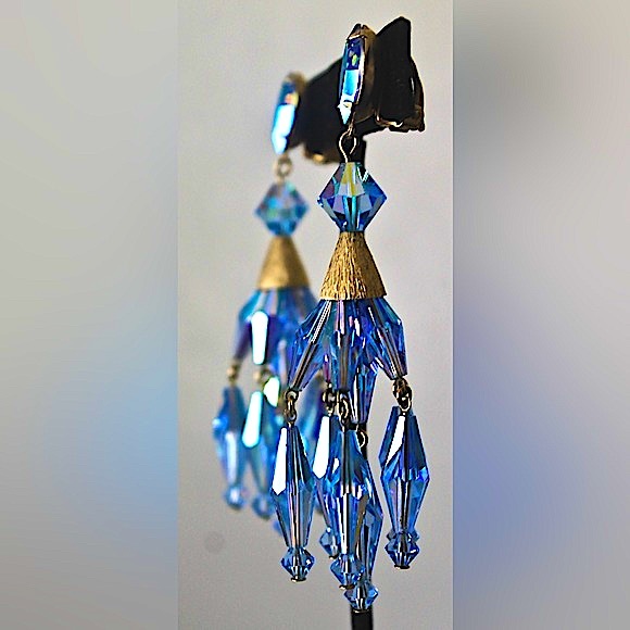 LEWIS SEGAL OF CALIFORNIA EARRINGS CLIP DANGLE BLUE AURORA BOREALIS 3.5 VINTAGE - Picture 3 of 8